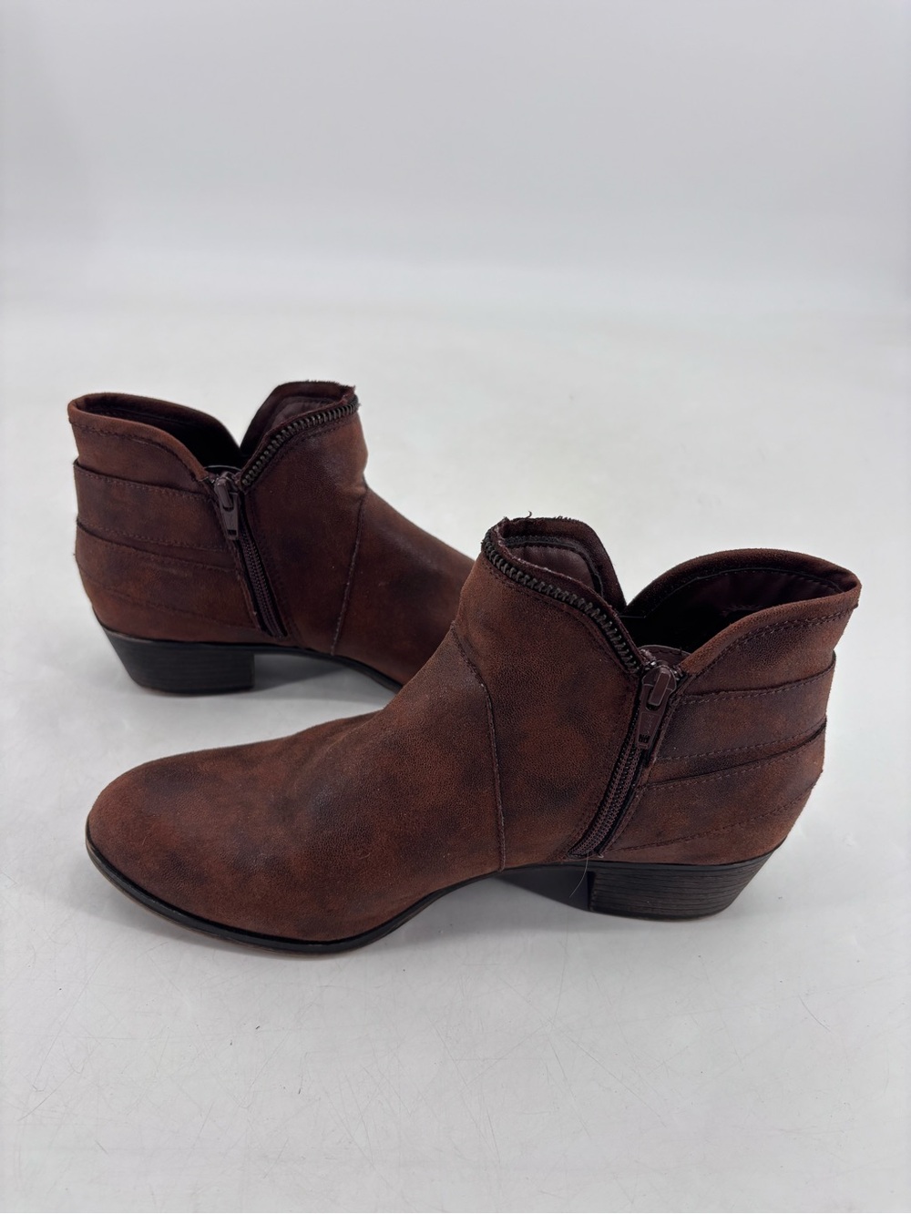 American Rag Edee Boho Chic Western Faux Leather Zippered Buckle Ankle Booties - Picture 4 of 12
